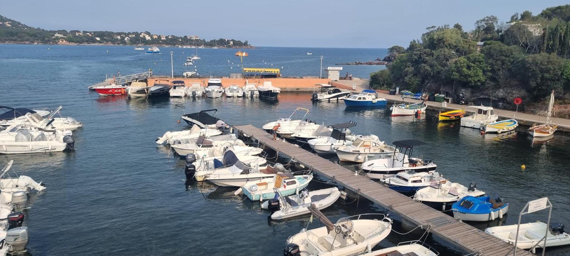 Agay Cap Esterel Village Allee Fleurs - F2 Clim Vue Golf Et Mer - Grande Terrasse Plein Sud Saint-Raphael  Exterior photo
